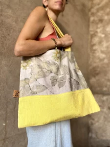 Botón Comprar MOCHILAS Textiles Únicos con Estampados Botánicos